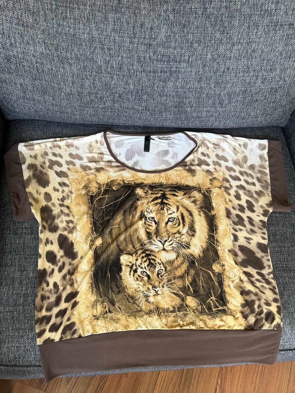 Women’s Brown Tiger Graphic Short Sleeve Blouse